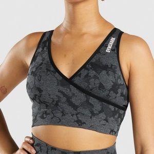 ADAPT CAMO SEAMLESS SPORTS BRA                                      Black